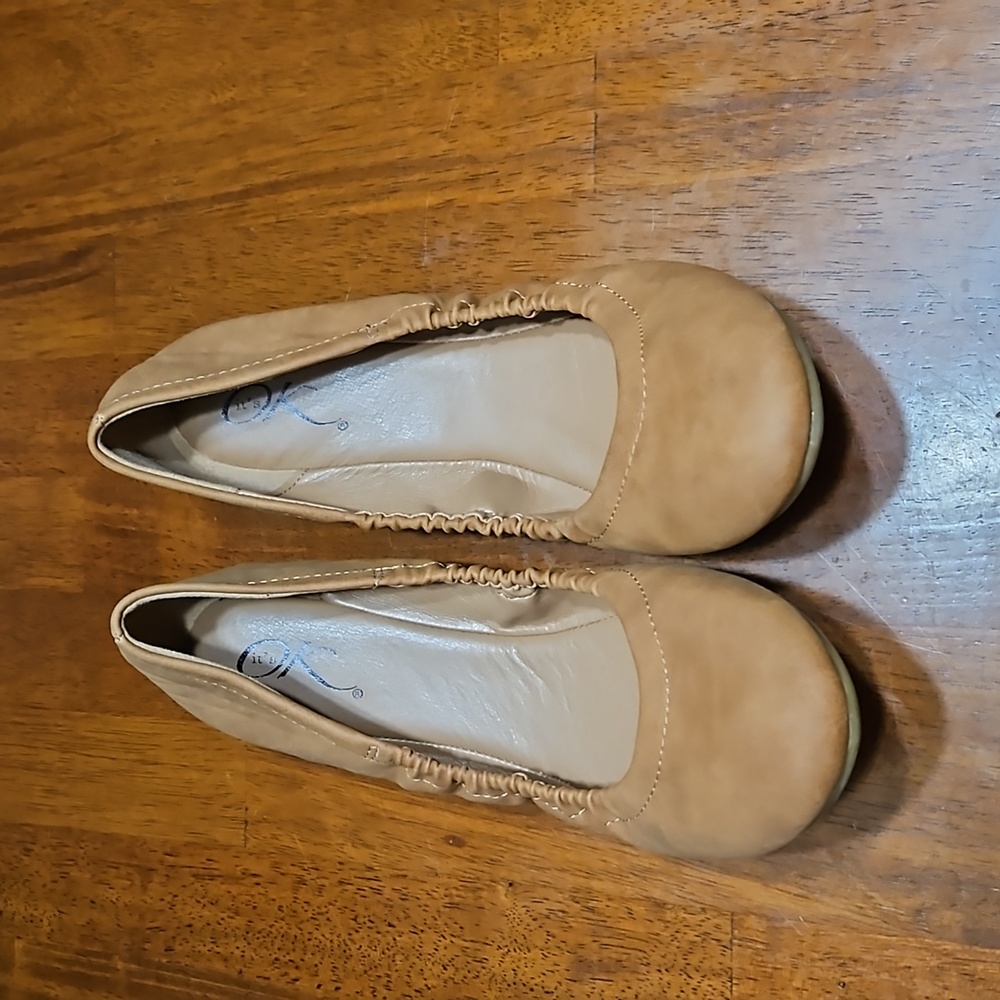 Ballet flats